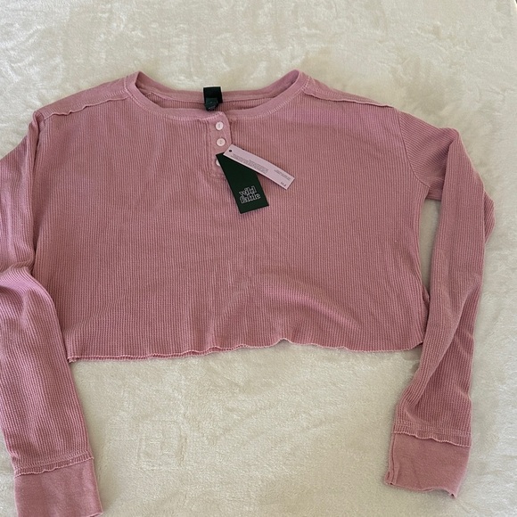 wild fable Tops - Wild Fable Pink Long Sleeve Crop Top NWT
